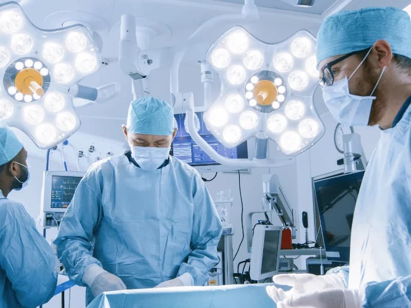 Riscos e Complicações da Tireoidectomia: Guia Completo 2026